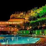 Green Beach Resort אתר נופש 5*
