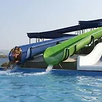 Green Beach Resort אתר נופש