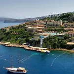 אתר נופש Green Beach Resort גונדוגן