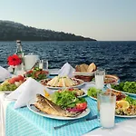 Green Beach Resort אתר נופש