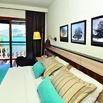 Green Beach Resort גונדוגן