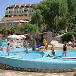 Green Beach Resort אתר נופש 5*