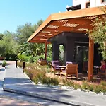 Green Beach Resort אתר נופש 5*