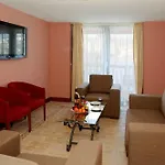 Green Beach Resort 5* גונדוגן