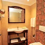 Green Beach Resort 5* גונדוגן