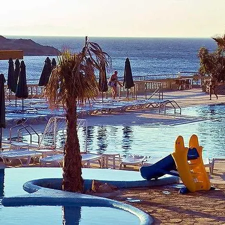 Green Beach Resort 5*