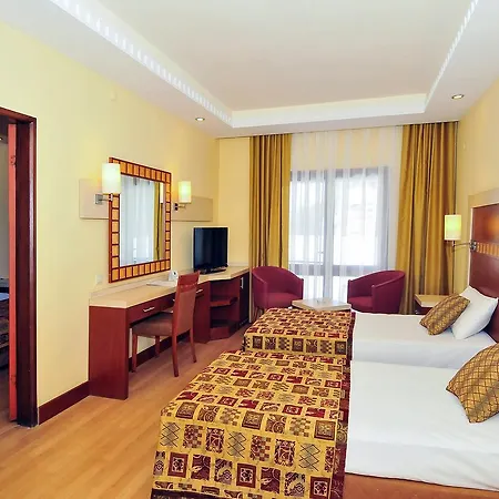 Green Beach Resort 5*