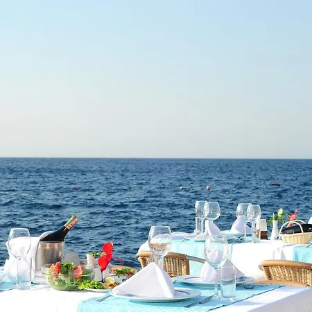 Green Beach Resort Semesteranläggning (resort) 5*