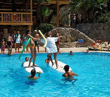 Green Beach Resort Semesteranläggning (resort)