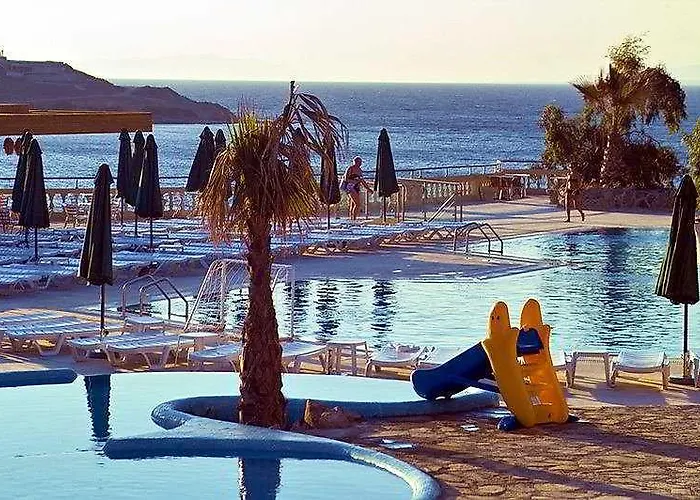 Green Beach Resort 5*