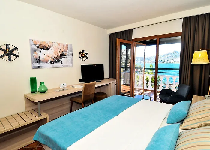 Resort Green Beach Resort 5*