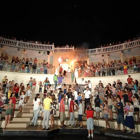 绿色海滩度假村 5* 京多安