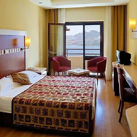 Green Beach Resort Complex Gündoğan