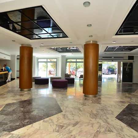 Complex Green Beach Resort