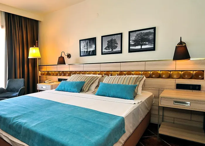 Green Beach Resort 5*